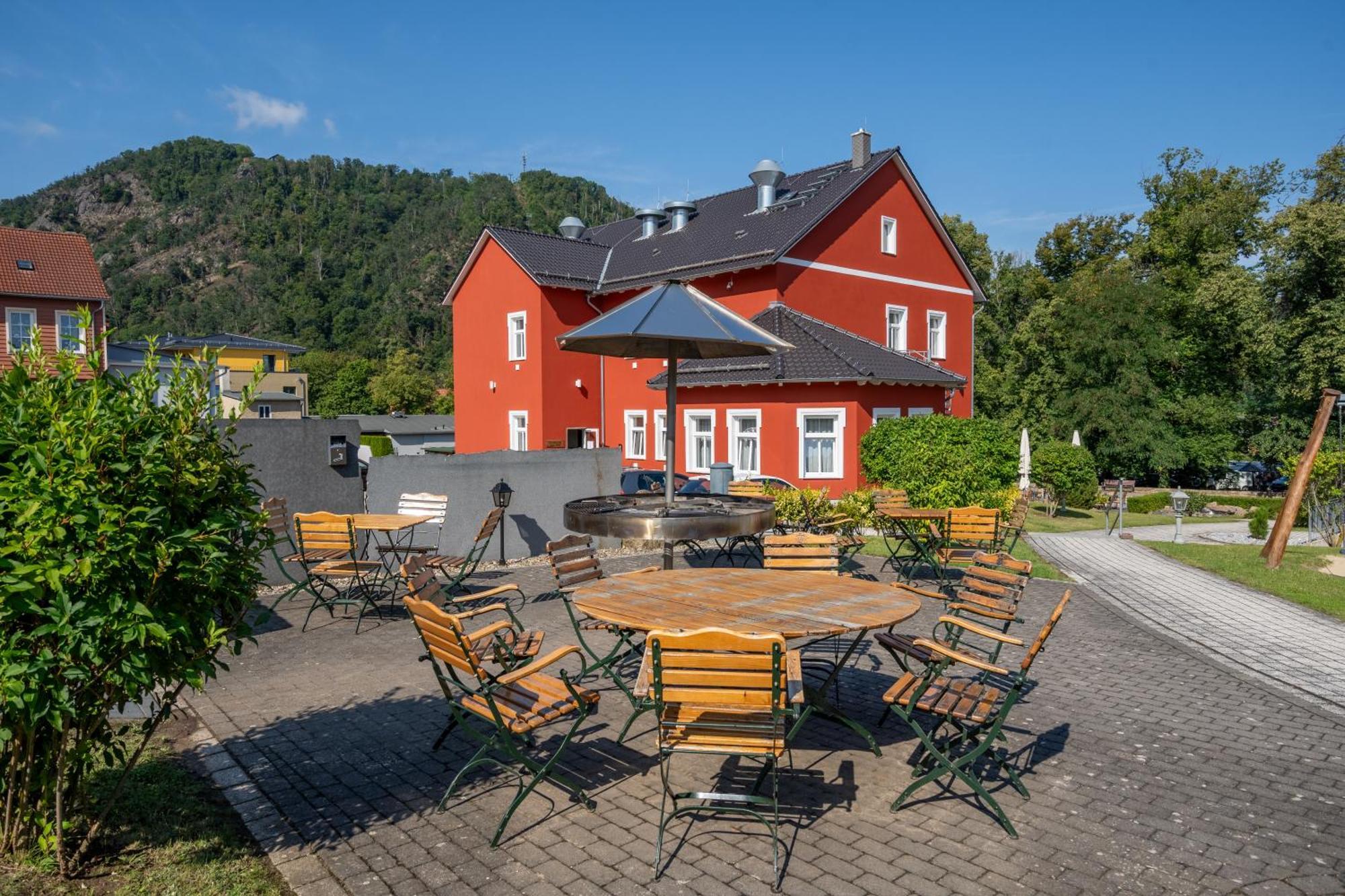Hotelpark Bodetal Mit Ferienwohnungen Thale Exterior photo